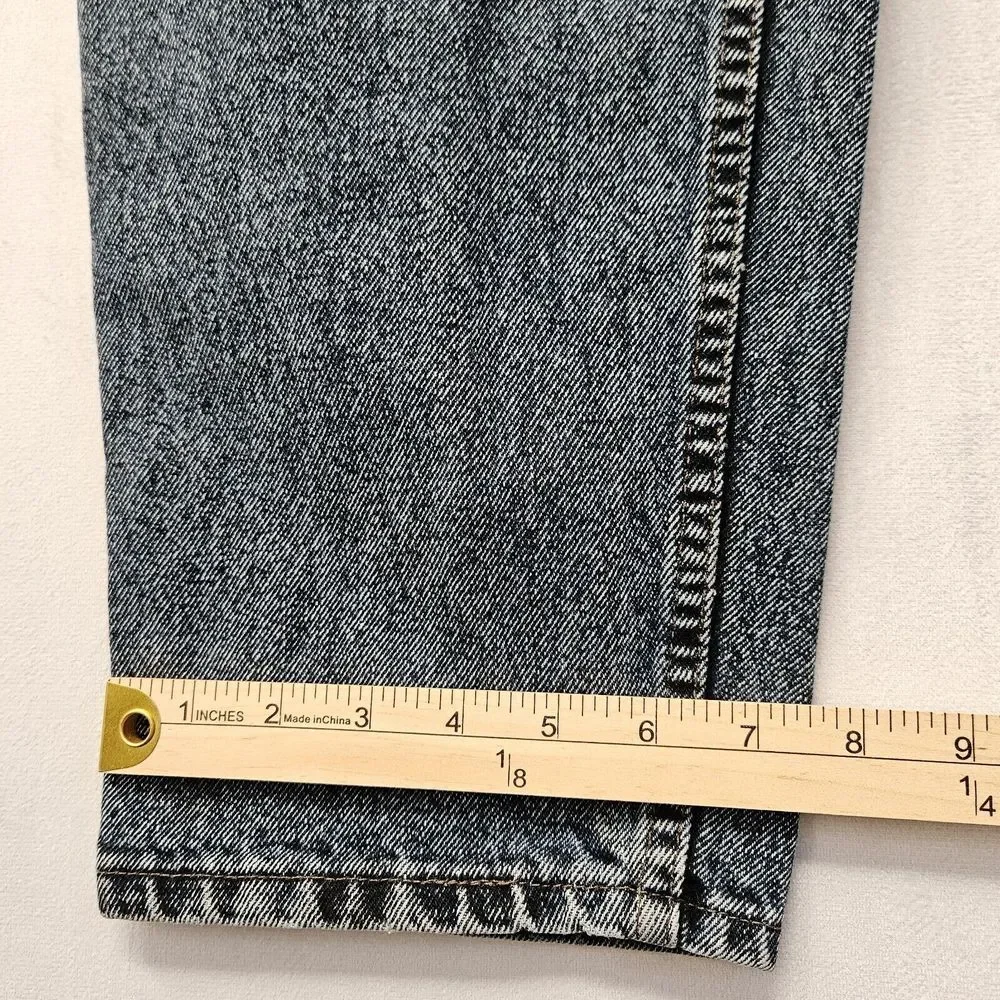 Levis size tag